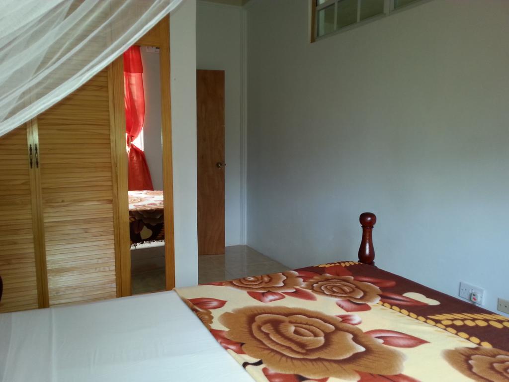 Corosol Apartments Roseau Habitación foto